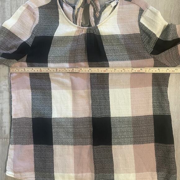 Ro & De Plaid Bell Sleeve Bow Back Blouse sz Medium - Picture 6 of 15